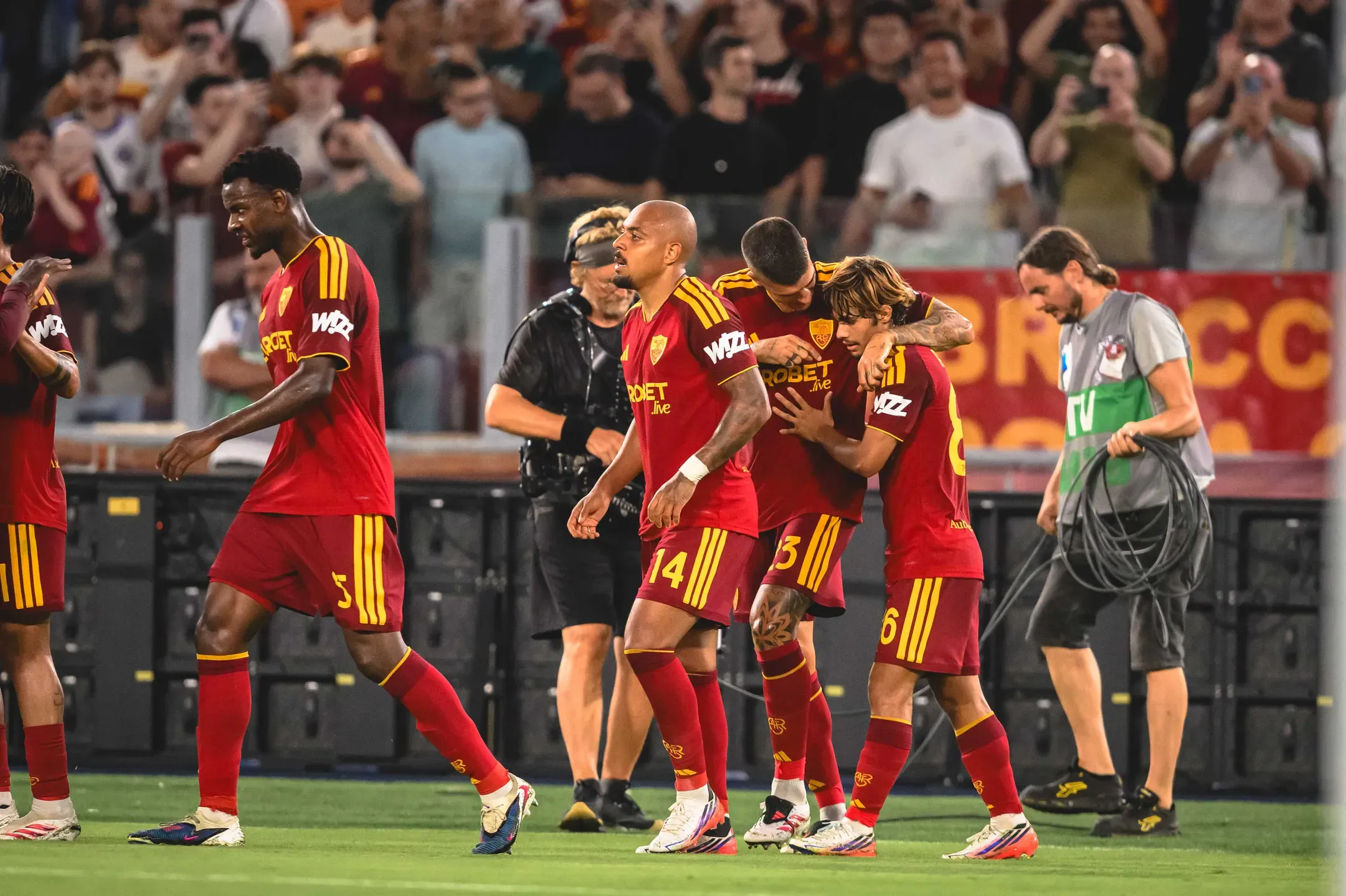 Mora reage à estreia pela Roma  